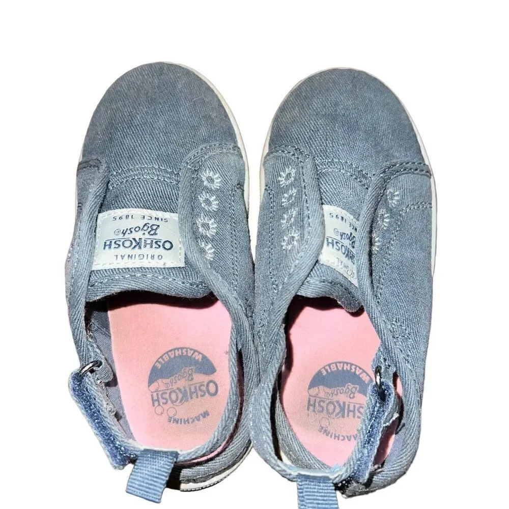 OshKosh B’Gosh grey sneaker style sandals girl’s size 8M‎
